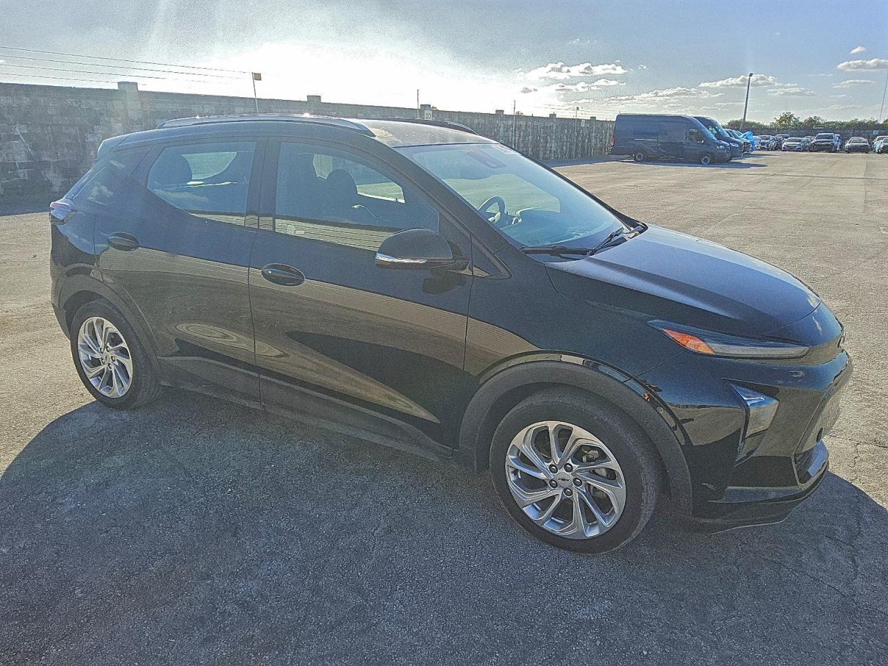 2023 CHEVROLET BOLT EUV LT photo 4