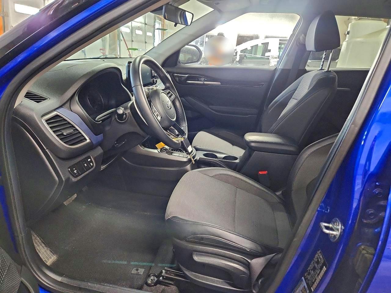 2021 KIA SELTOS S photo 7