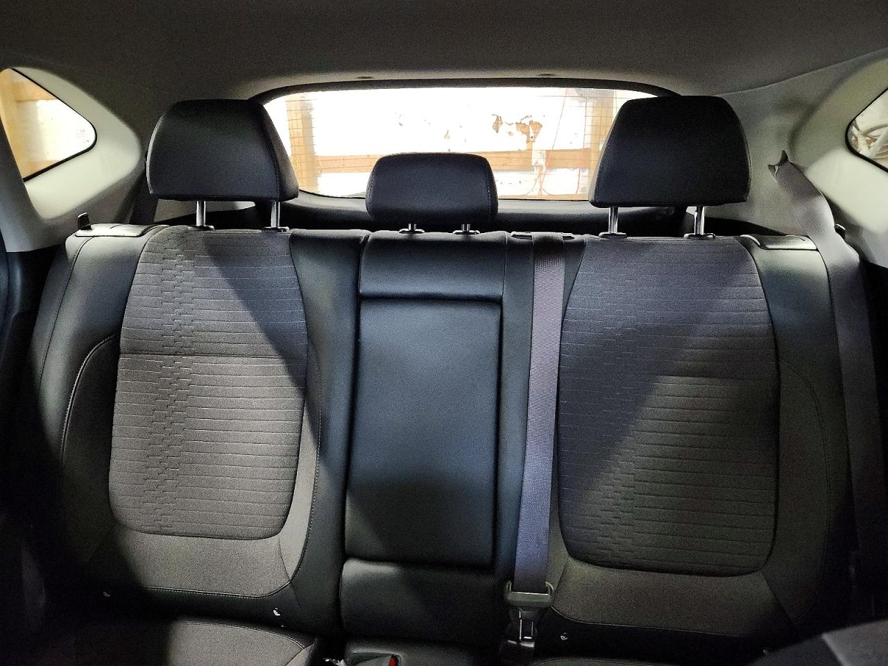 2021 KIA SELTOS S photo 10