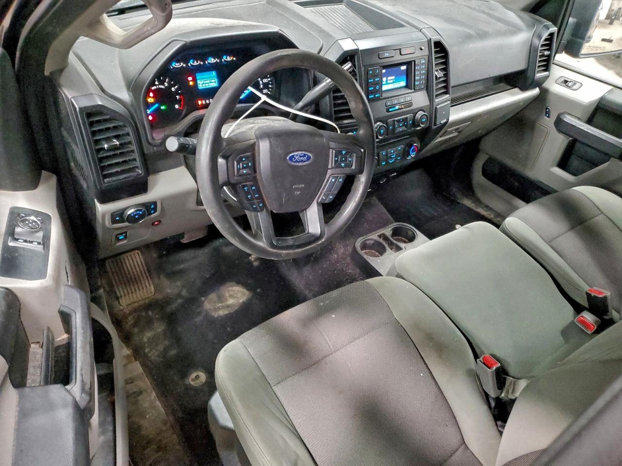 2017 FORD F150 photo 8