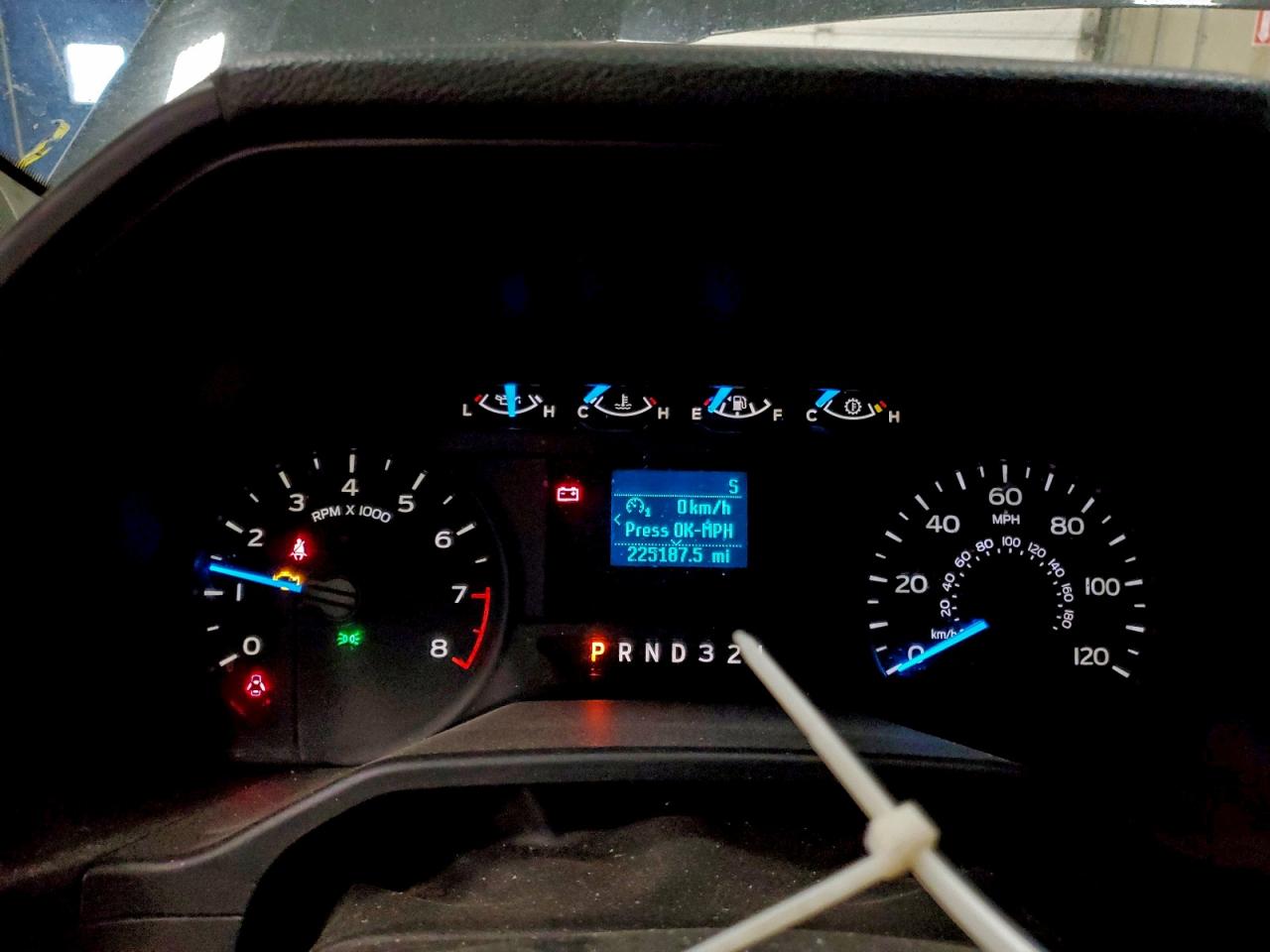 2017 FORD F150 photo 9