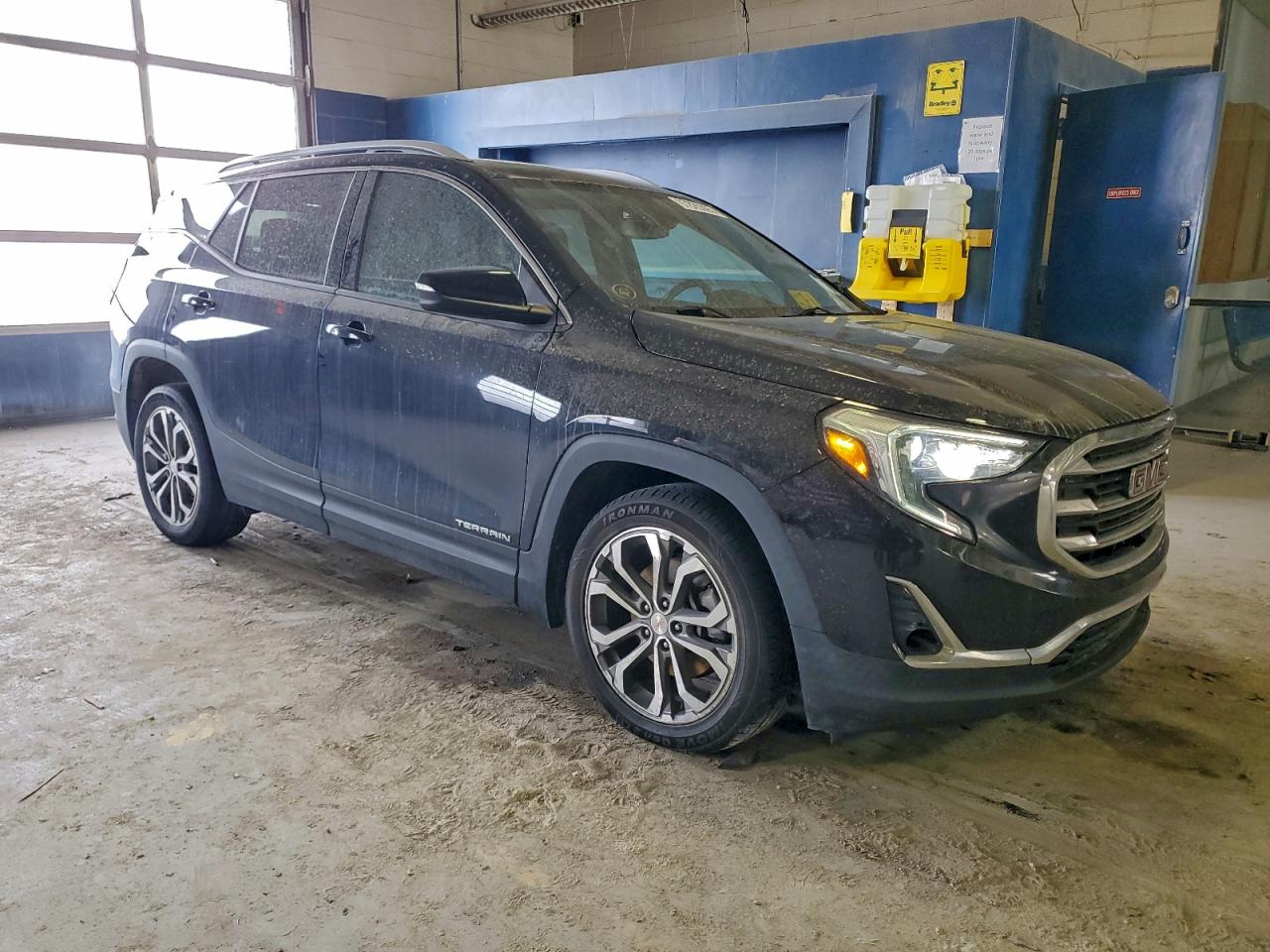 2020 GMC TERRAIN SLT photo 4