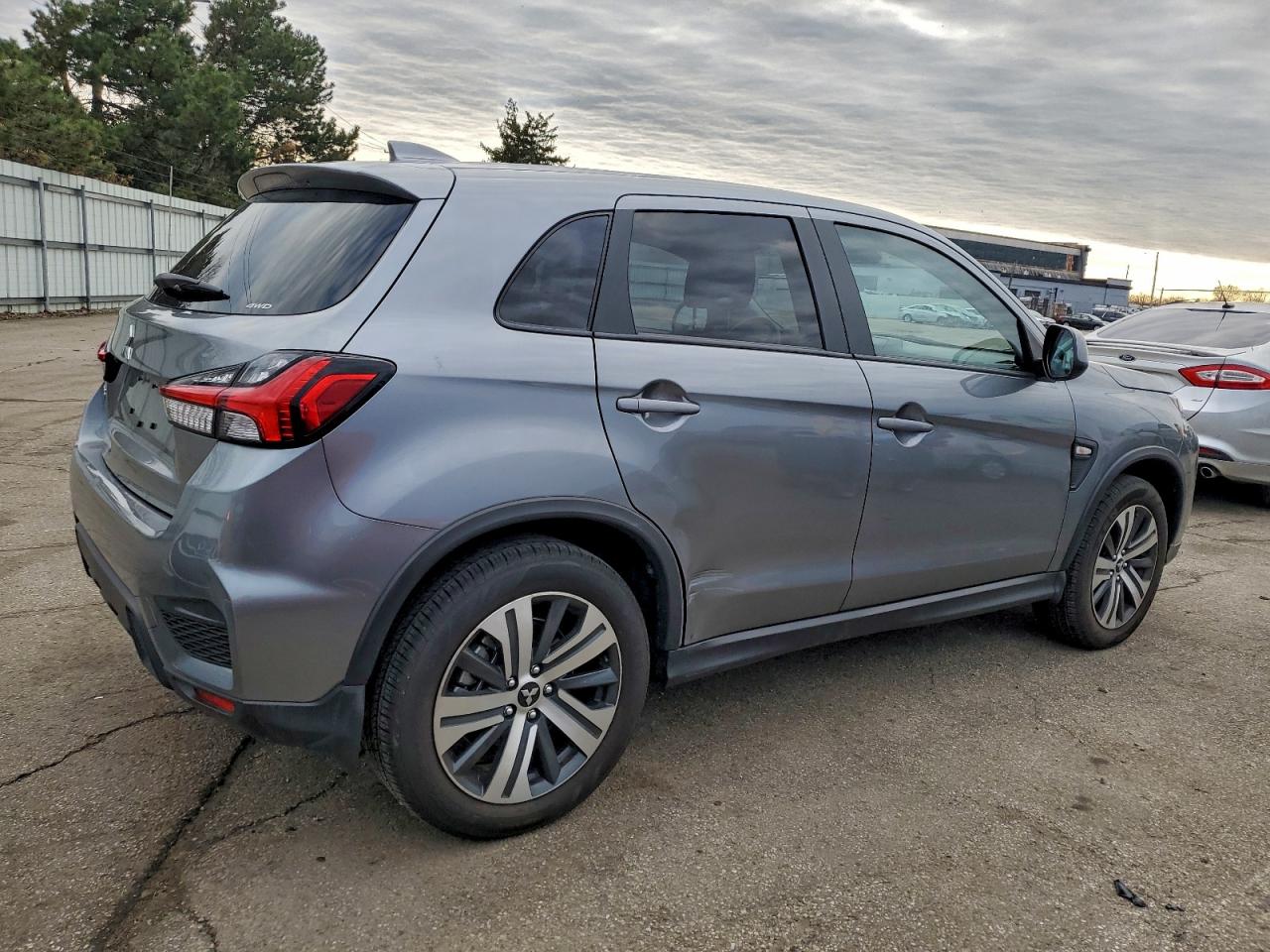 2025 MITSUBISHI OUTLANDER SPORT S photo 7