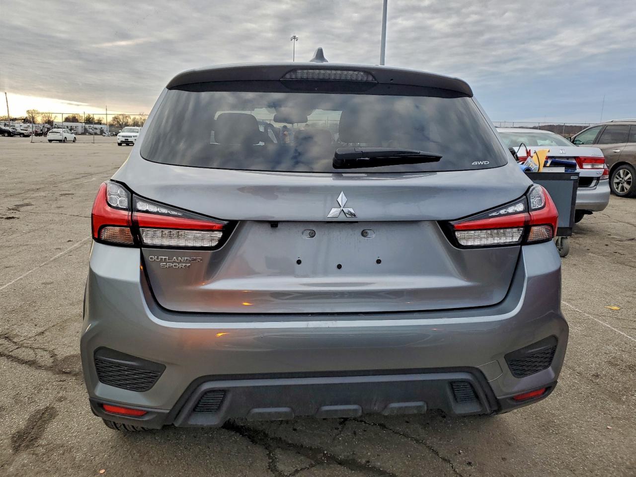 2025 MITSUBISHI OUTLANDER SPORT S photo 16