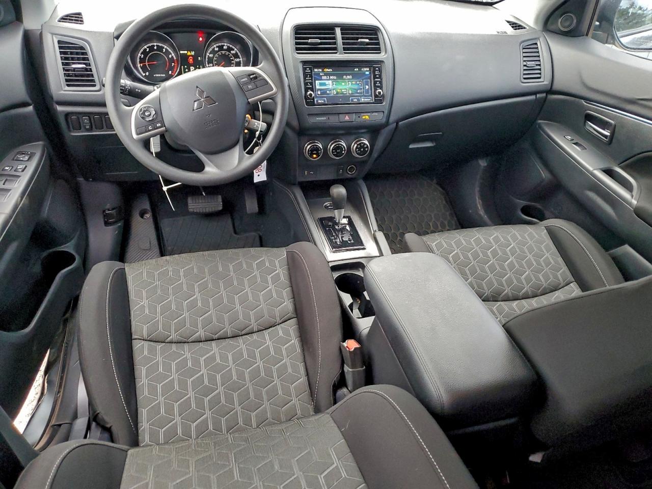 2025 MITSUBISHI OUTLANDER SPORT S photo 22