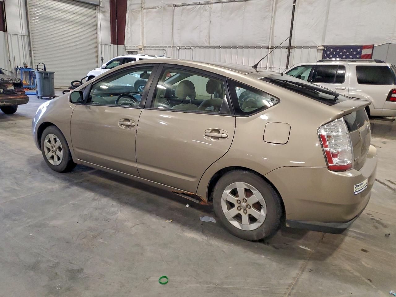 2007 TOYOTA PRIUS photo 2