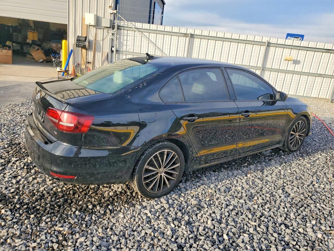2016 VOLKSWAGEN JETTA SPORT photo 3
