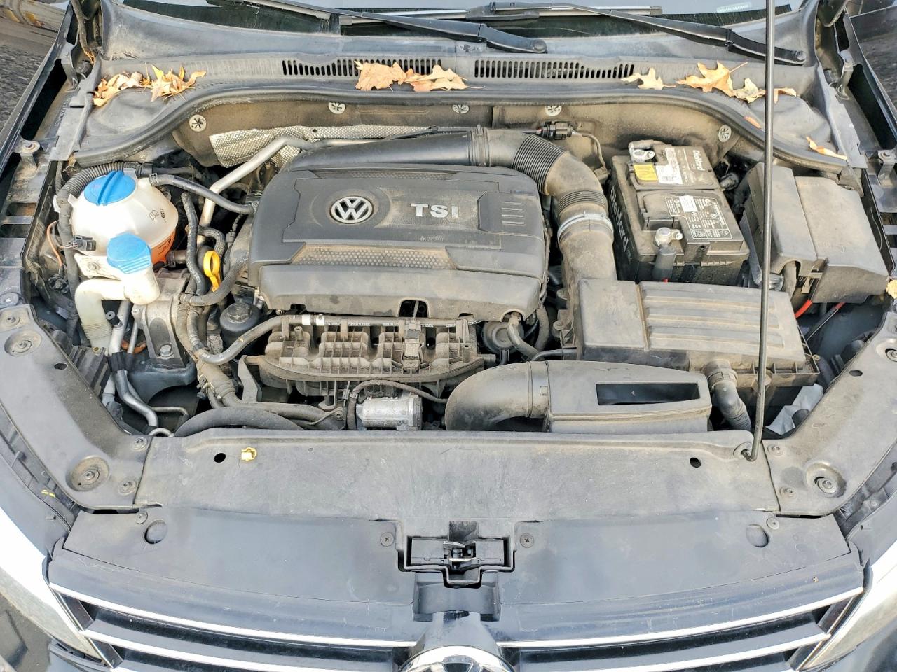 2016 VOLKSWAGEN JETTA SPORT photo 11
