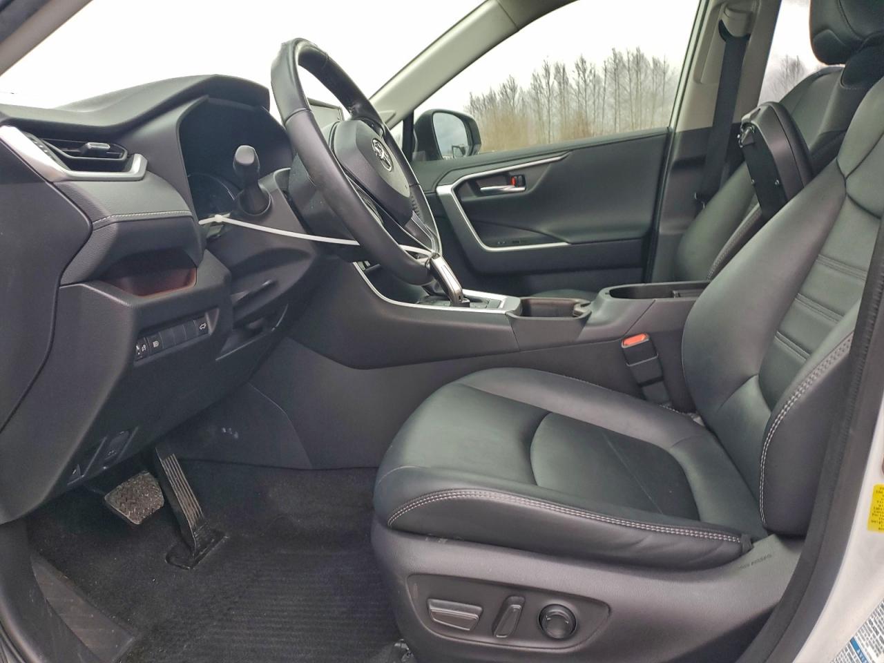 2021 TOYOTA RAV4 LIMITED photo 7
