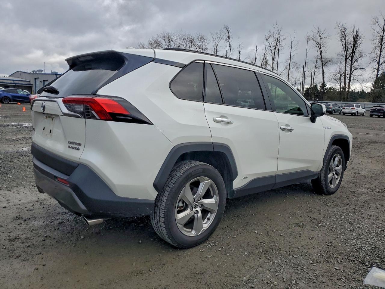 2021 TOYOTA RAV4 LIMITED photo 3