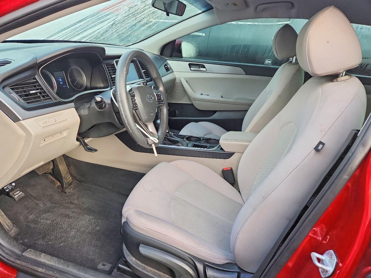 2018 HYUNDAI SONATA SE photo 7