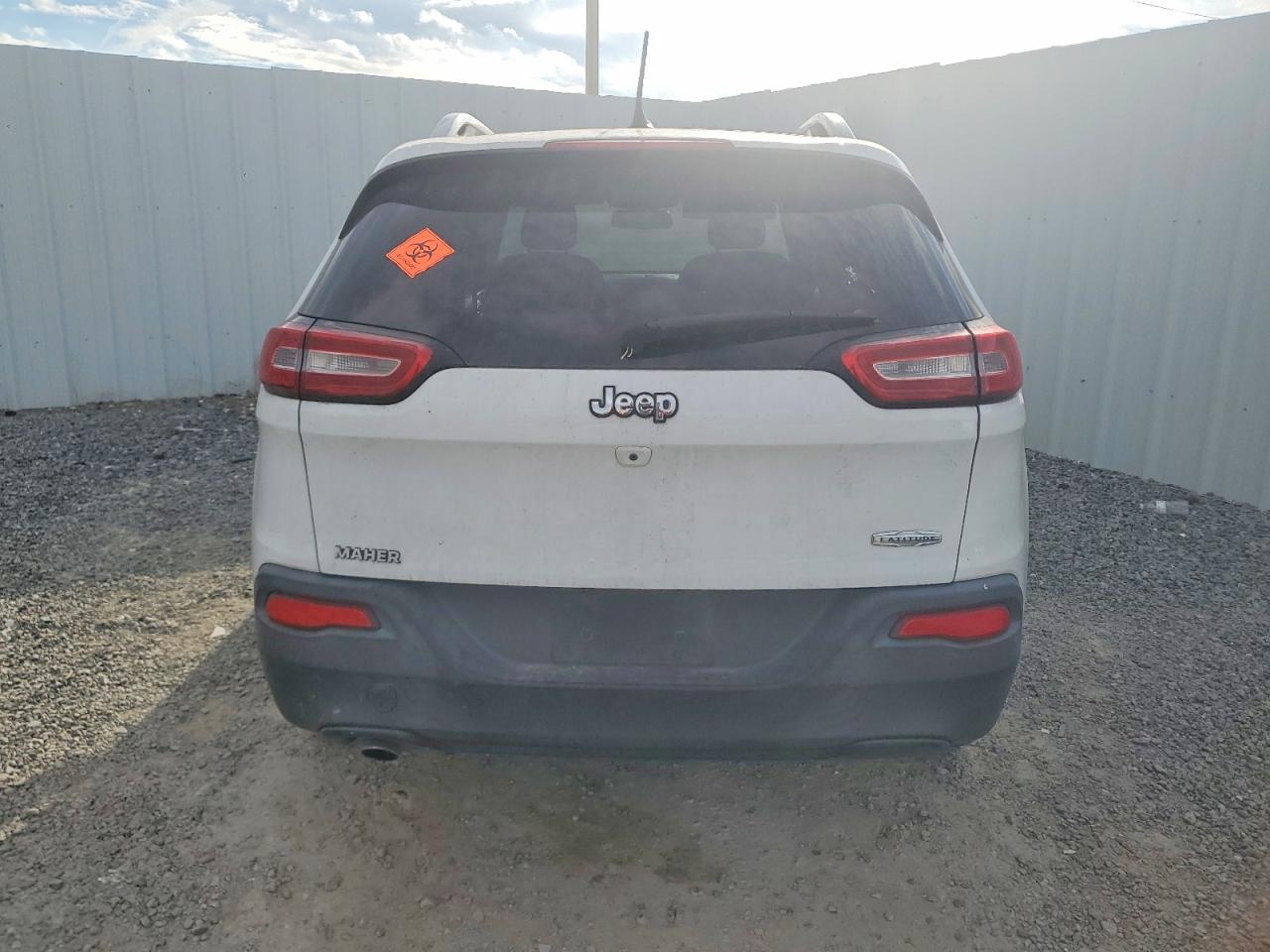 2016 JEEP CHEROKEE LATITUDE photo 6