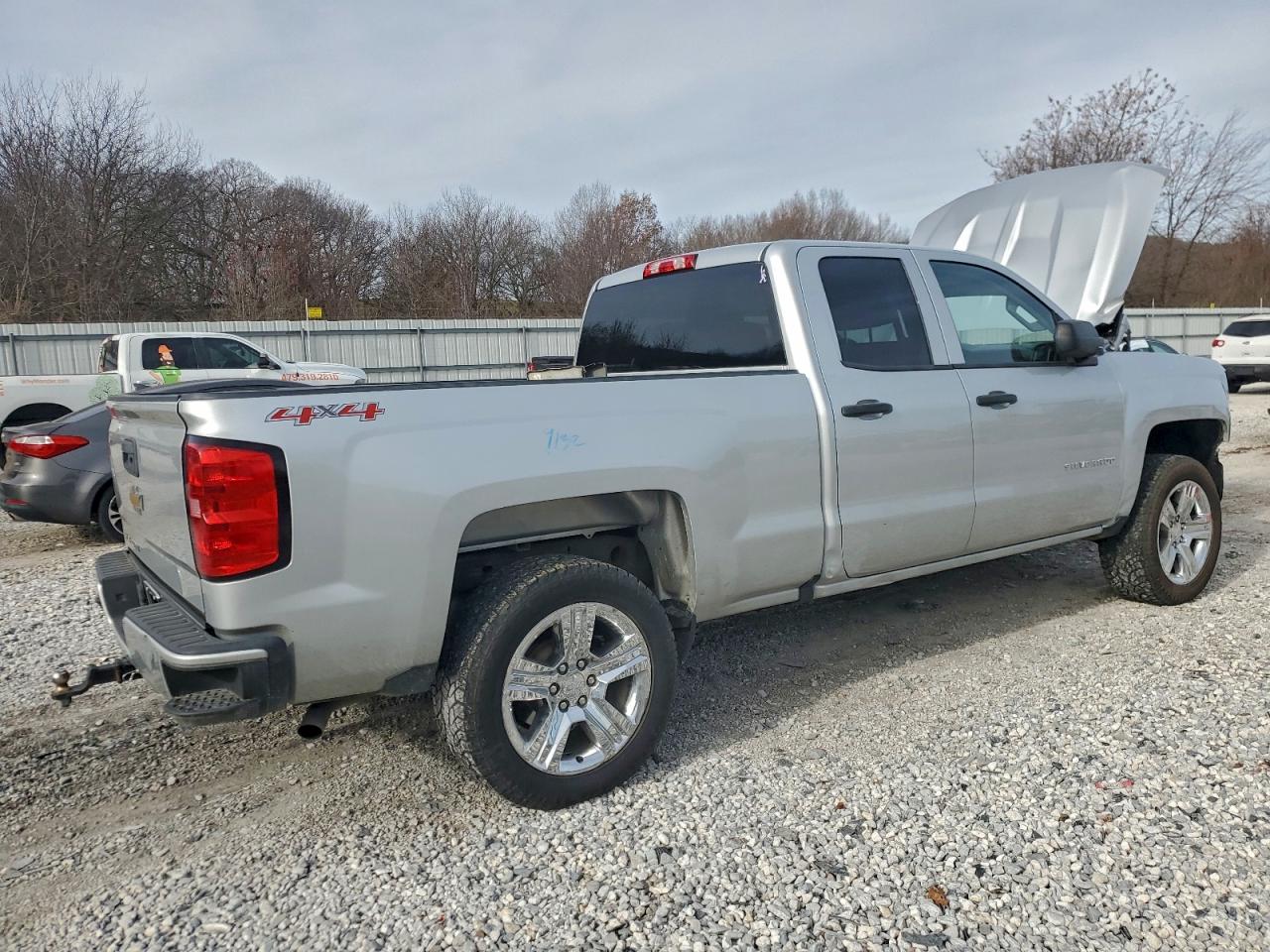 2017 CHEVROLET SILVERADO K1500 CUSTOM photo 3