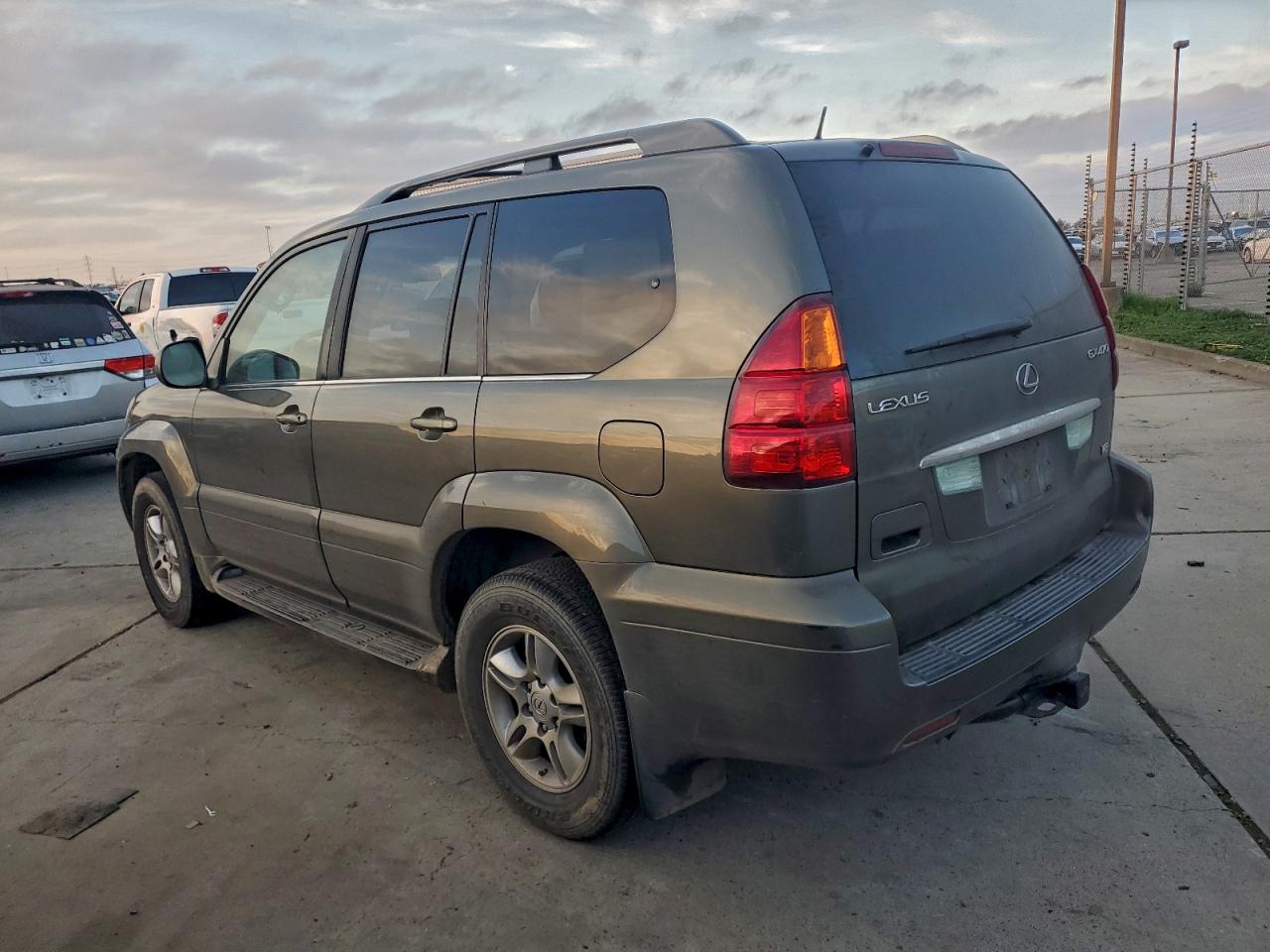 2007 LEXUS GX 470 photo 2