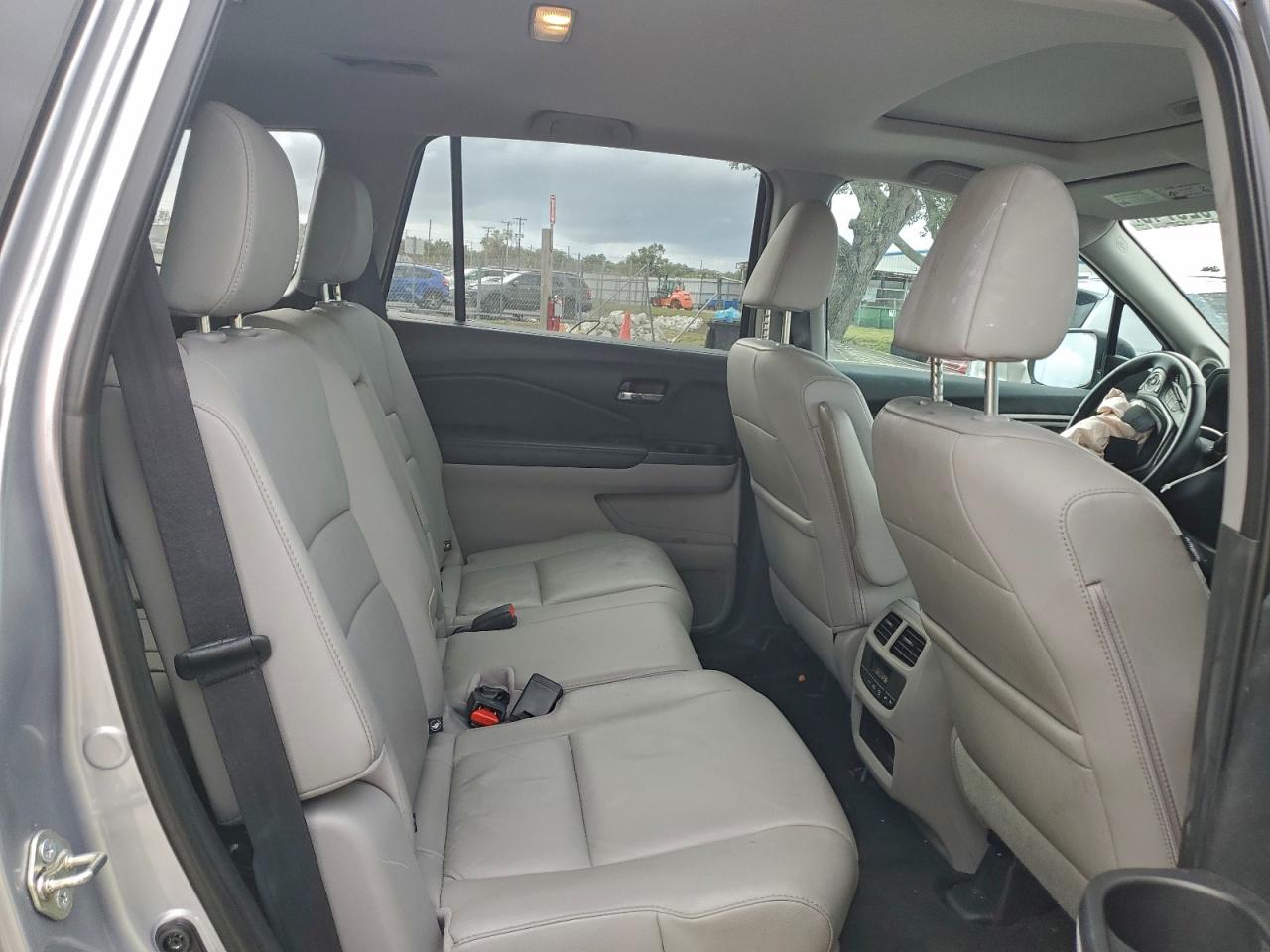 2016 HONDA PILOT EXL photo 11