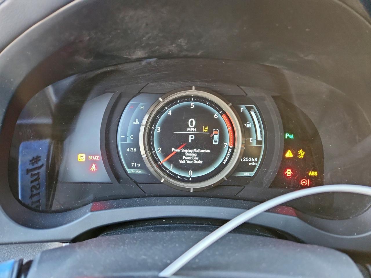 2018 LEXUS IS 300 photo 9