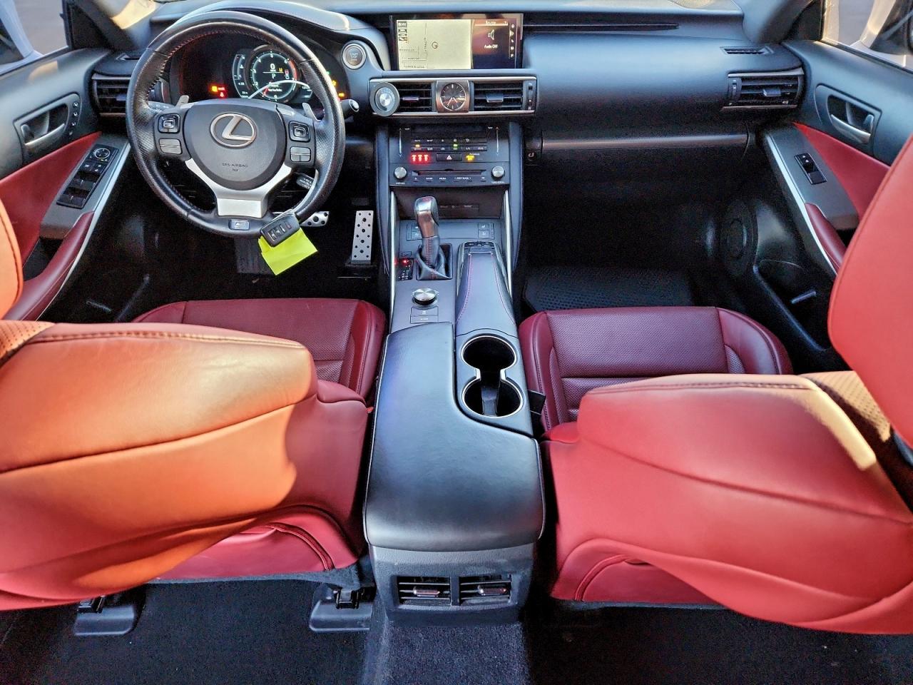 2018 LEXUS IS 300 photo 8