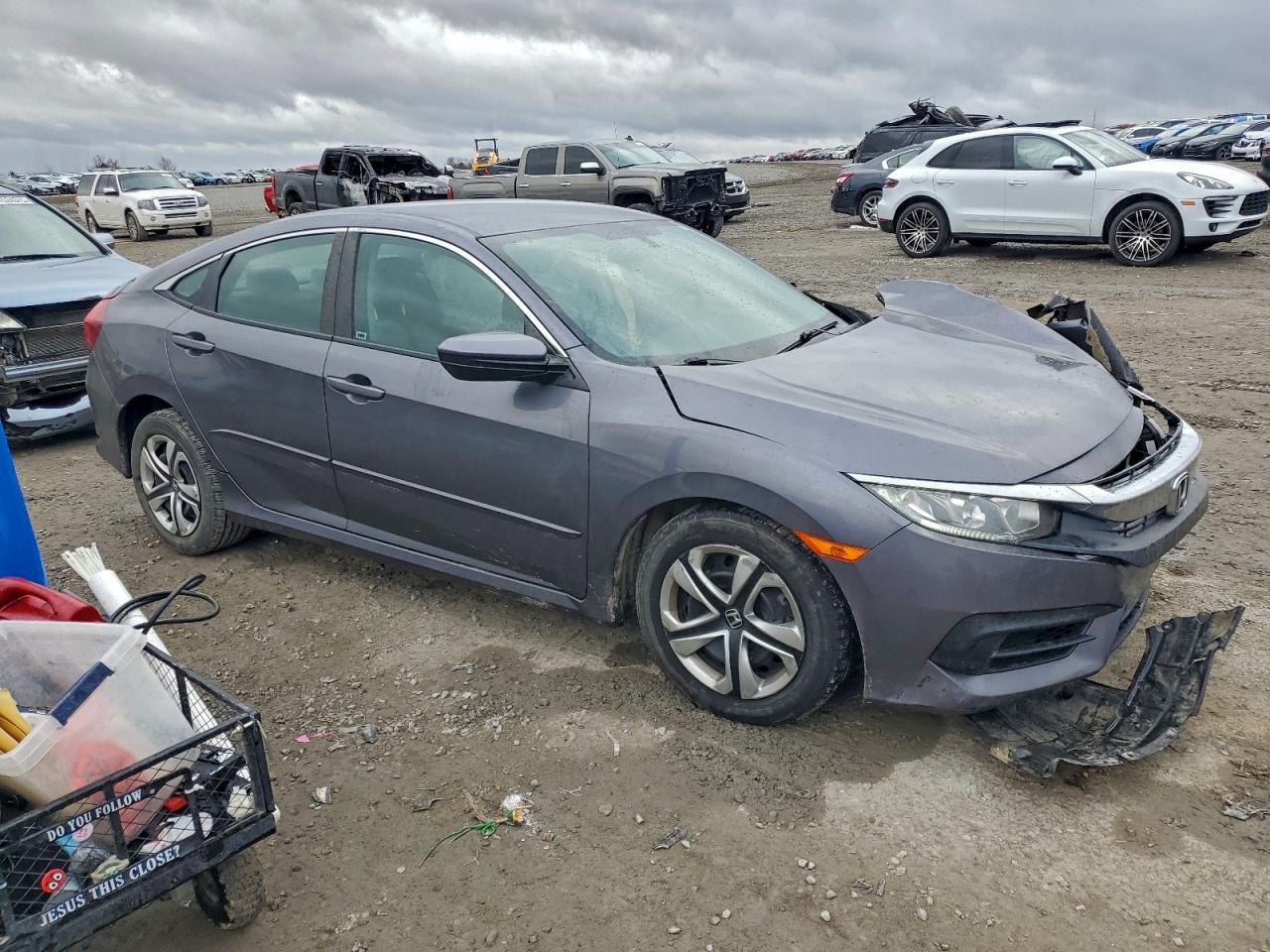 2017 HONDA CIVIC LX photo 4