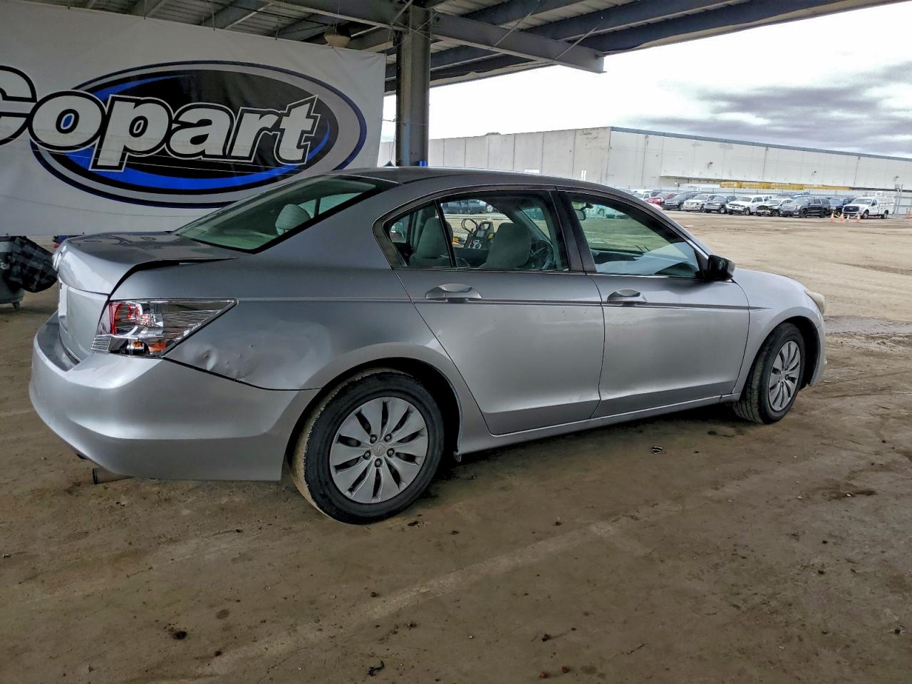 2008 HONDA ACCORD LX photo 3