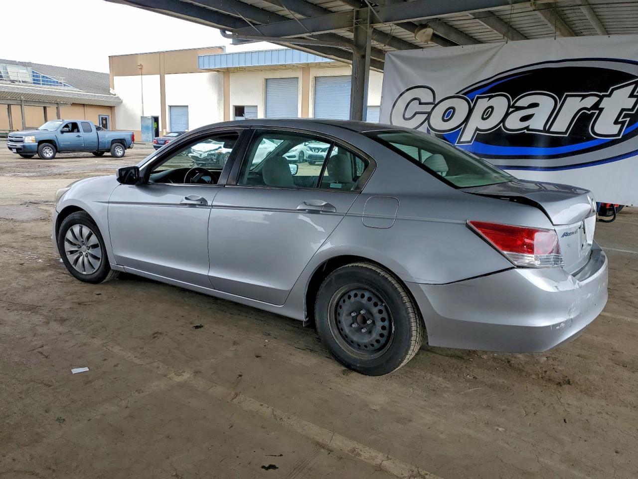2008 HONDA ACCORD LX photo 2