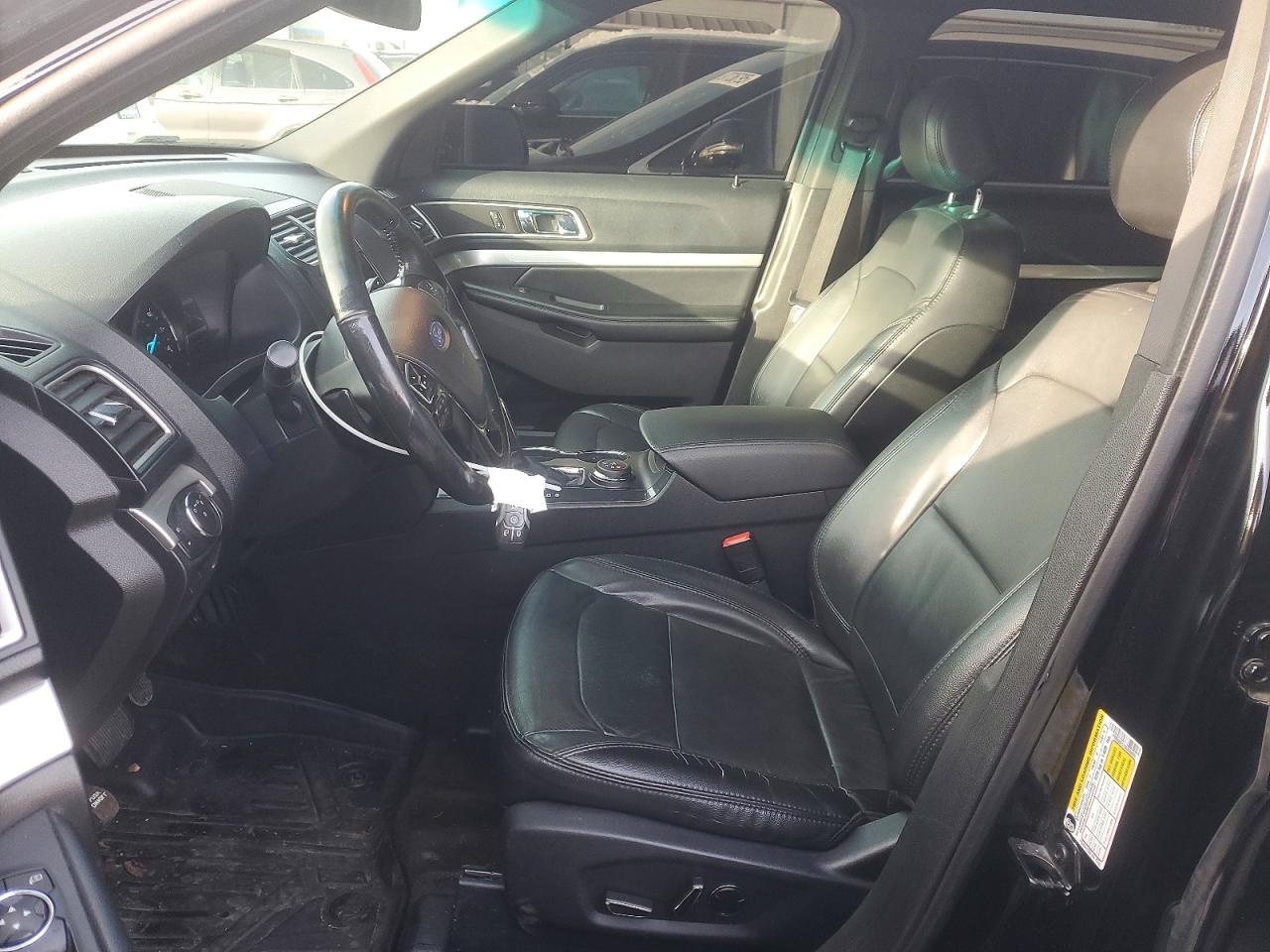 2016 FORD EXPLORER XLT photo 7
