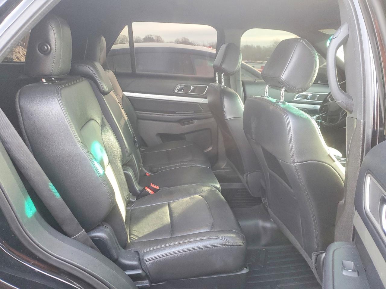 2016 FORD EXPLORER XLT photo 11
