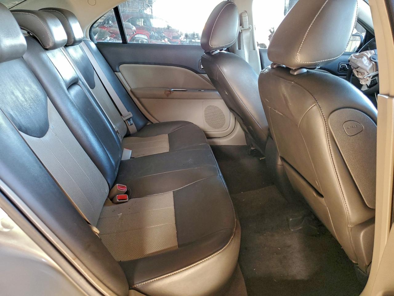 2010 MERCURY MILAN PREMIER photo 10