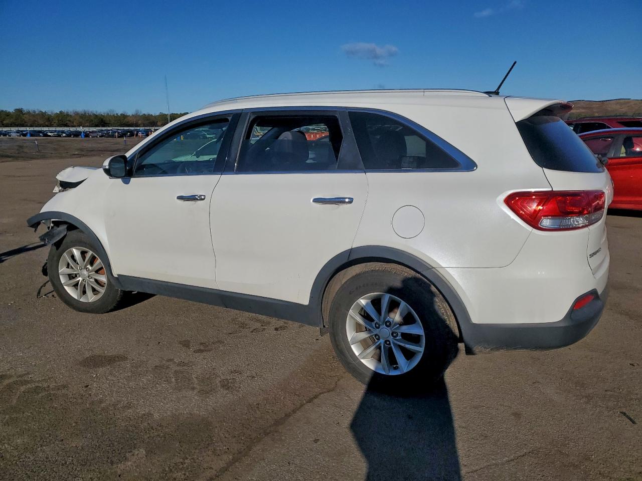 2016 KIA SORENTO LX photo 2