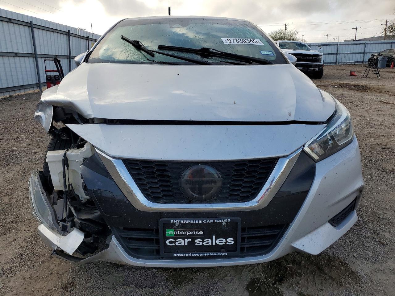 2021 NISSAN VERSA SV photo 5