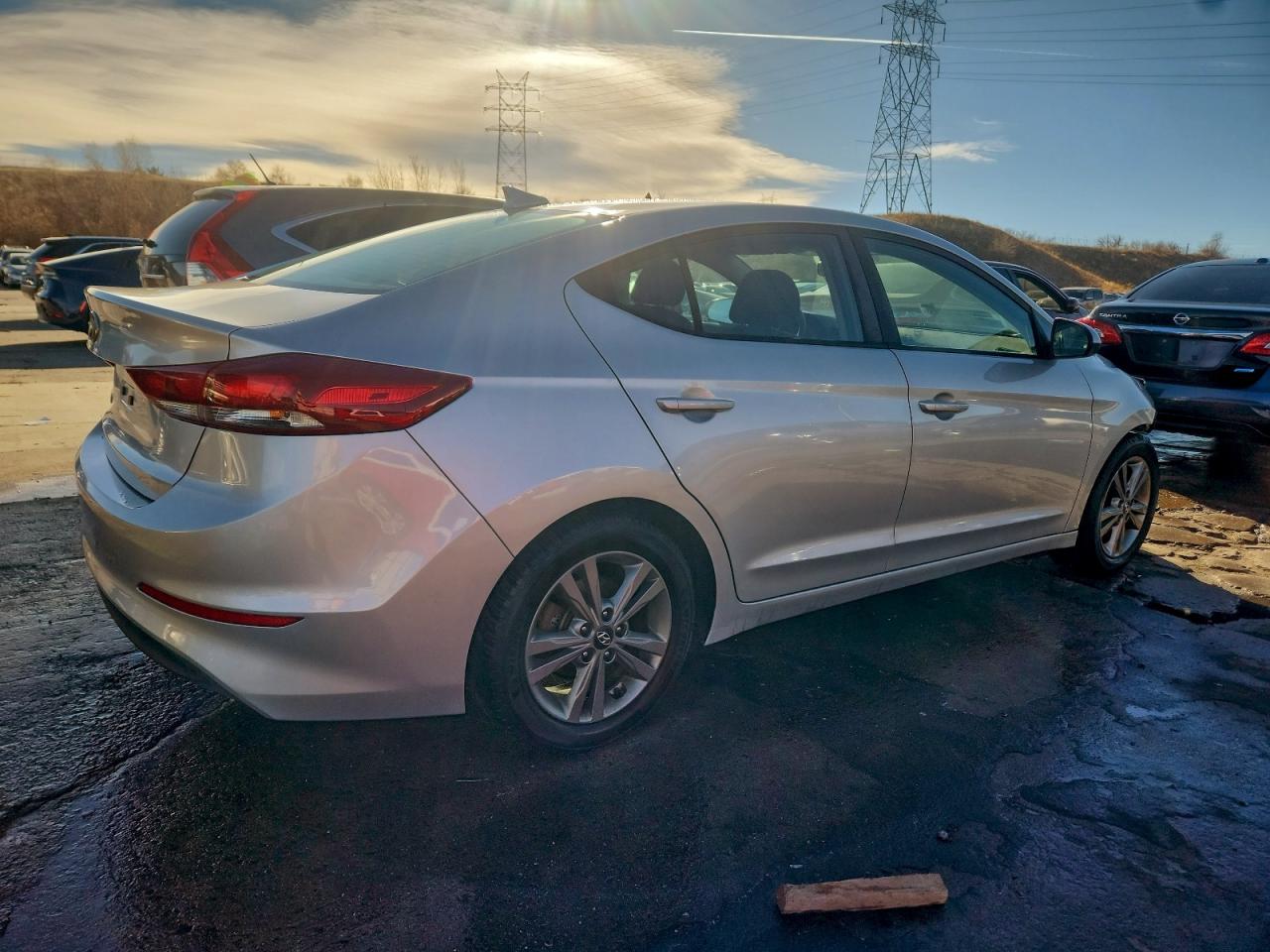 2018 HYUNDAI ELANTRA SEL photo 3
