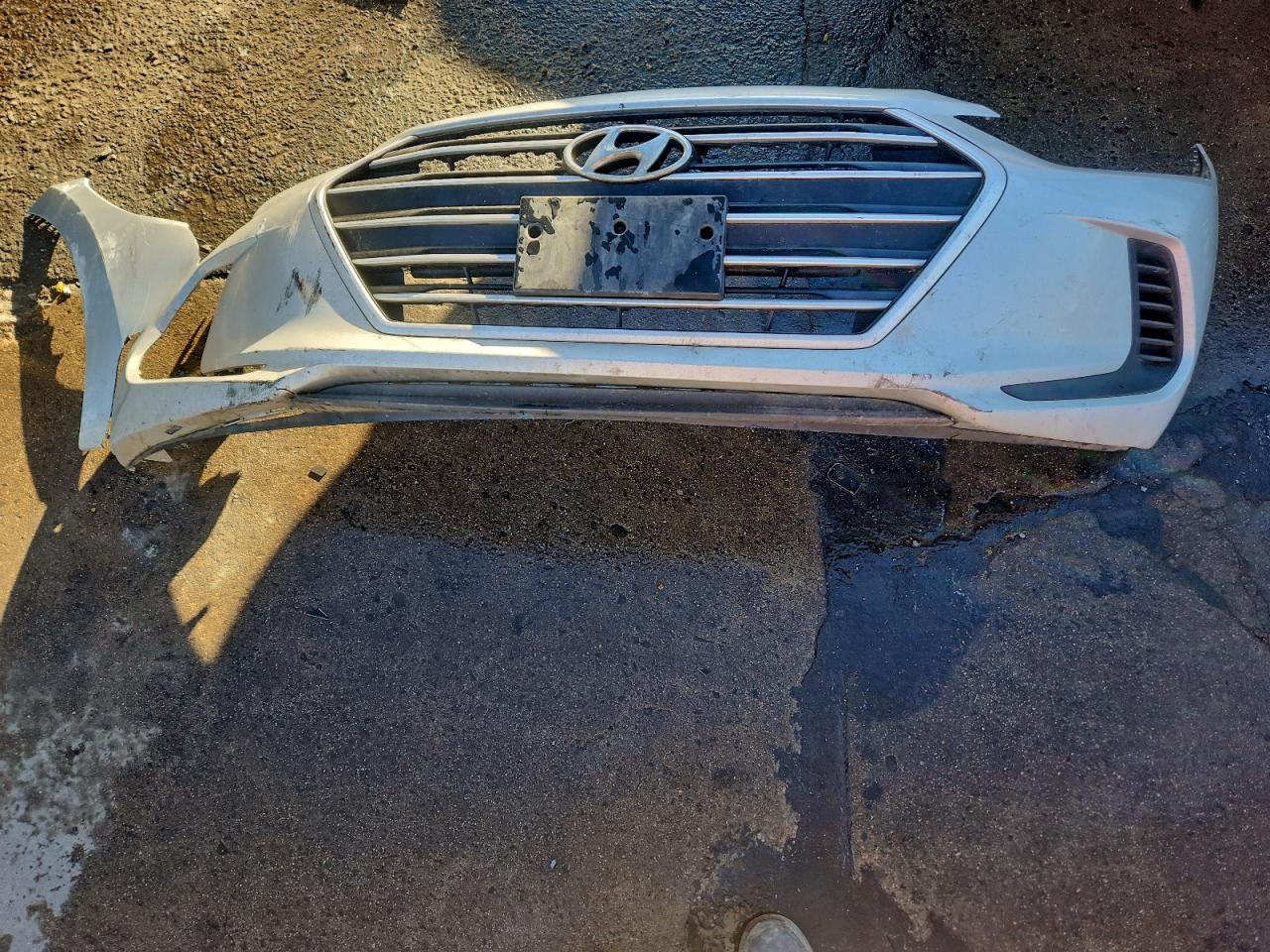2018 HYUNDAI ELANTRA SEL photo 12