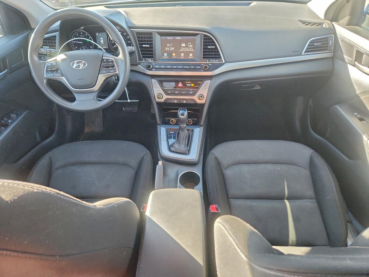 2018 HYUNDAI ELANTRA SEL photo 8