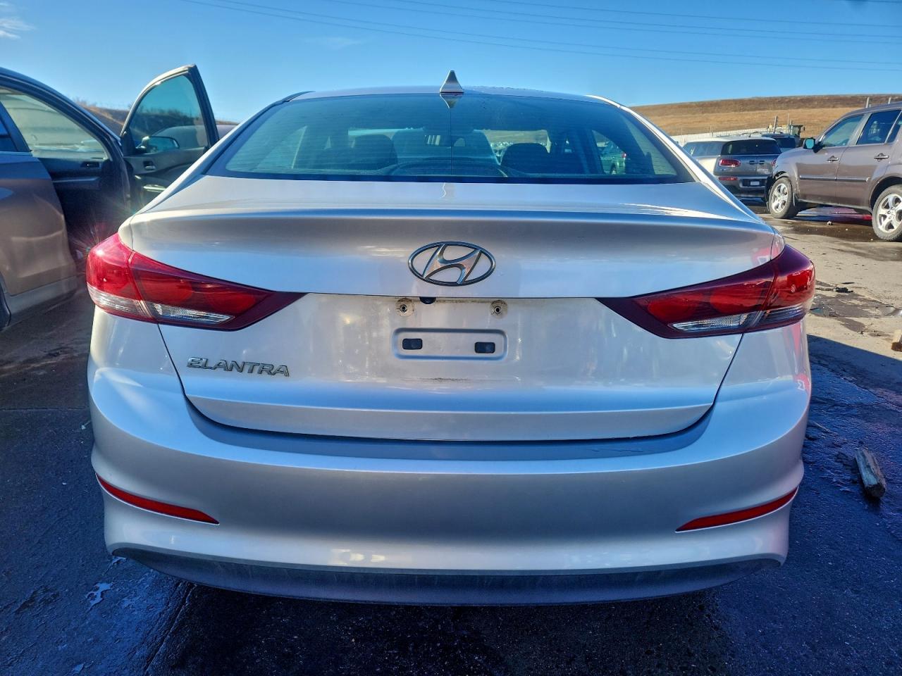 2018 HYUNDAI ELANTRA SEL photo 6