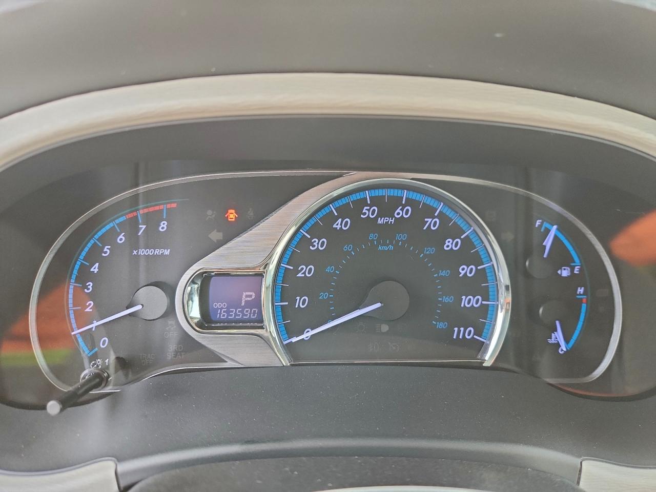 2013 TOYOTA SIENNA XLE photo 9