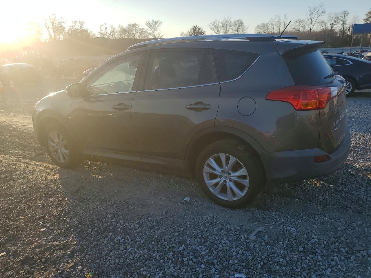 2015 TOYOTA RAV4 LIMITED photo 2