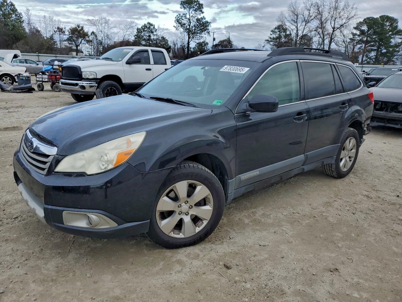 2011 SUBARU OUTBACK