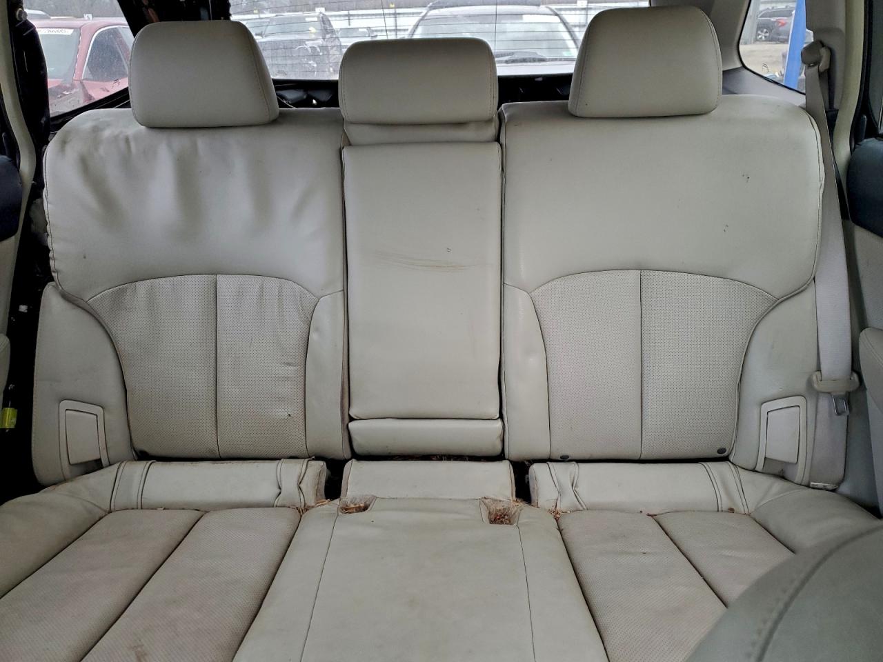 2011 SUBARU OUTBACK 3.6R LIMITED photo 10