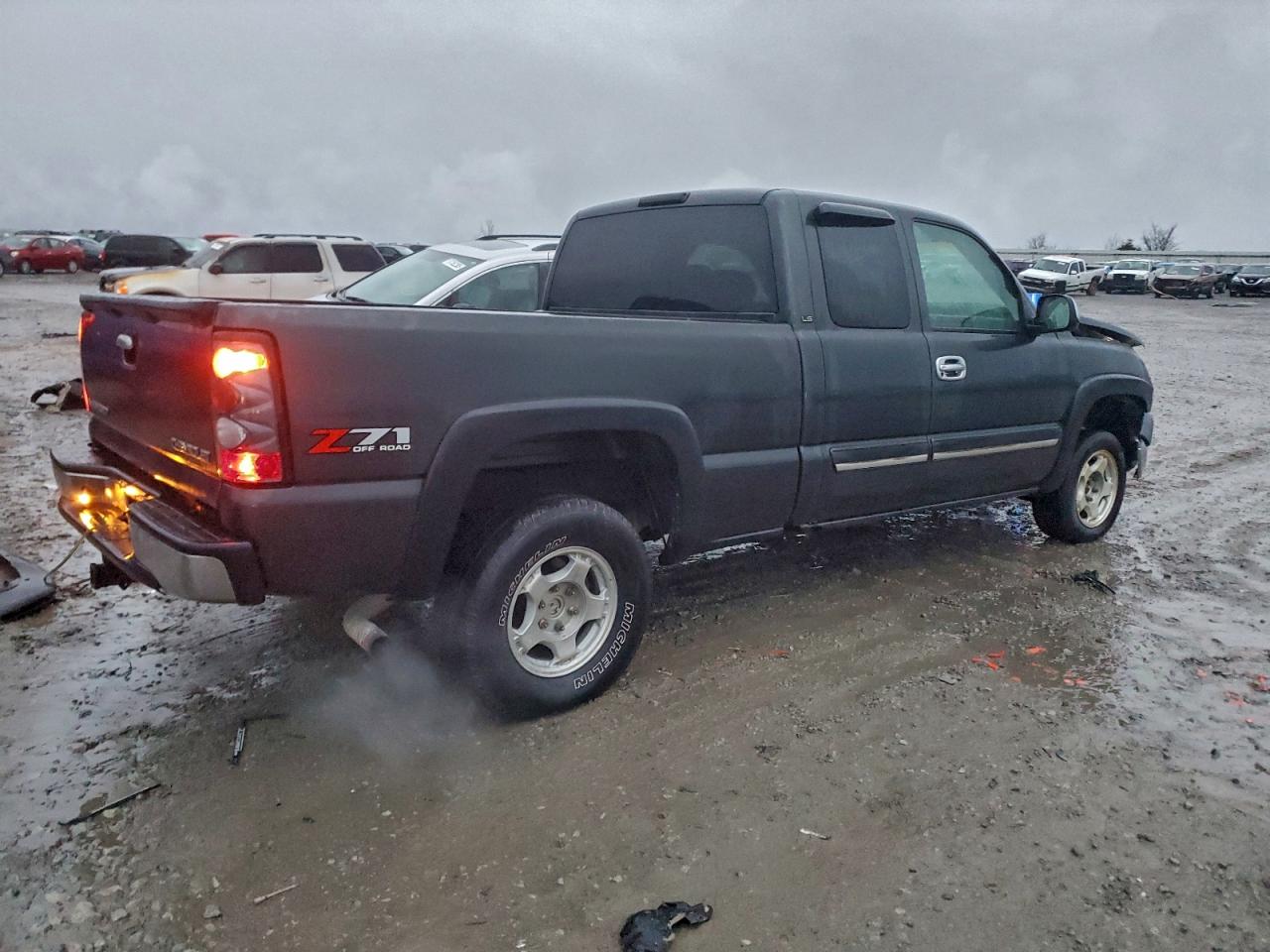 2003 CHEVROLET SILVERADO K1500 photo 3