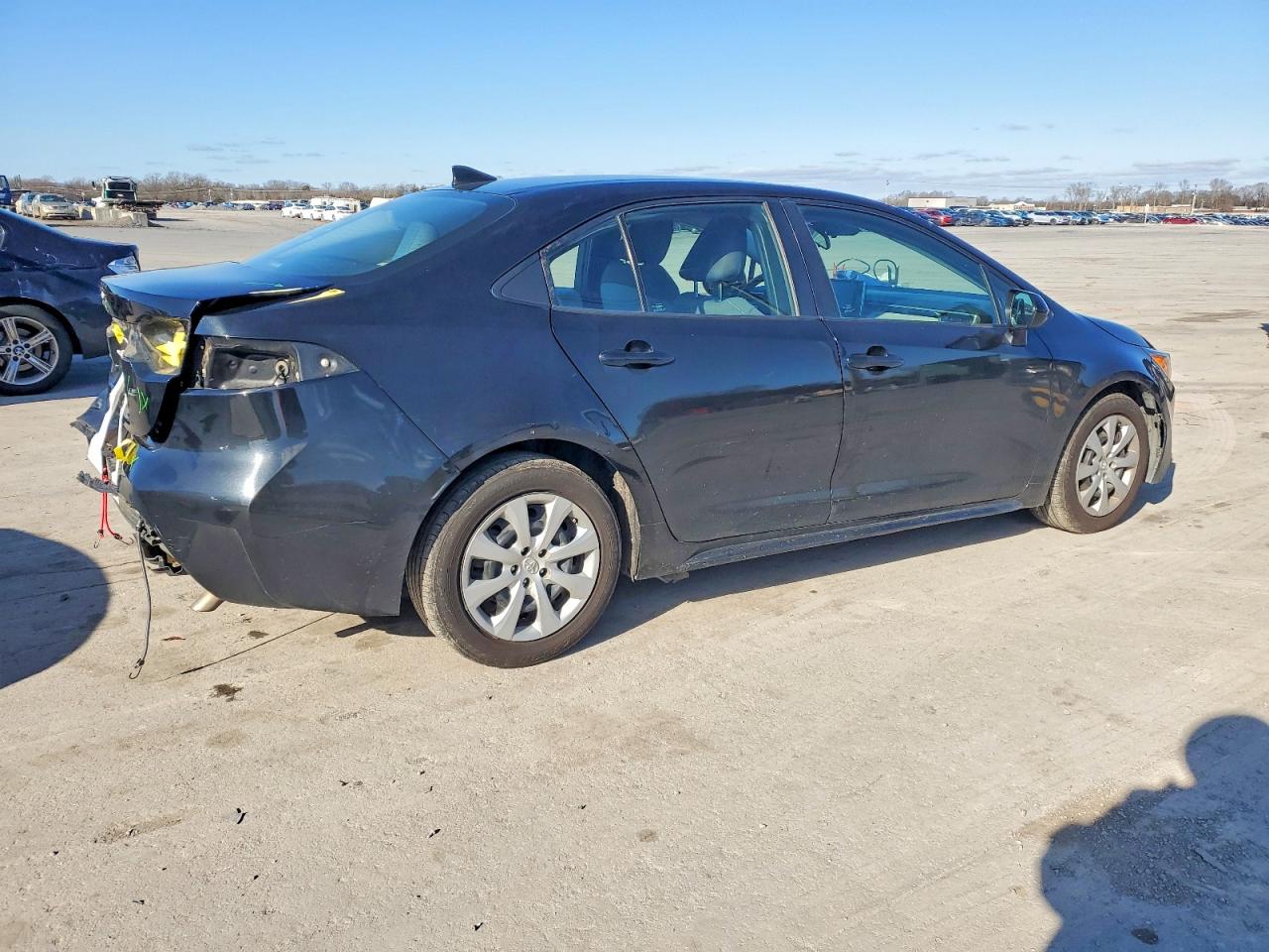 2021 TOYOTA COROLLA LE photo 5