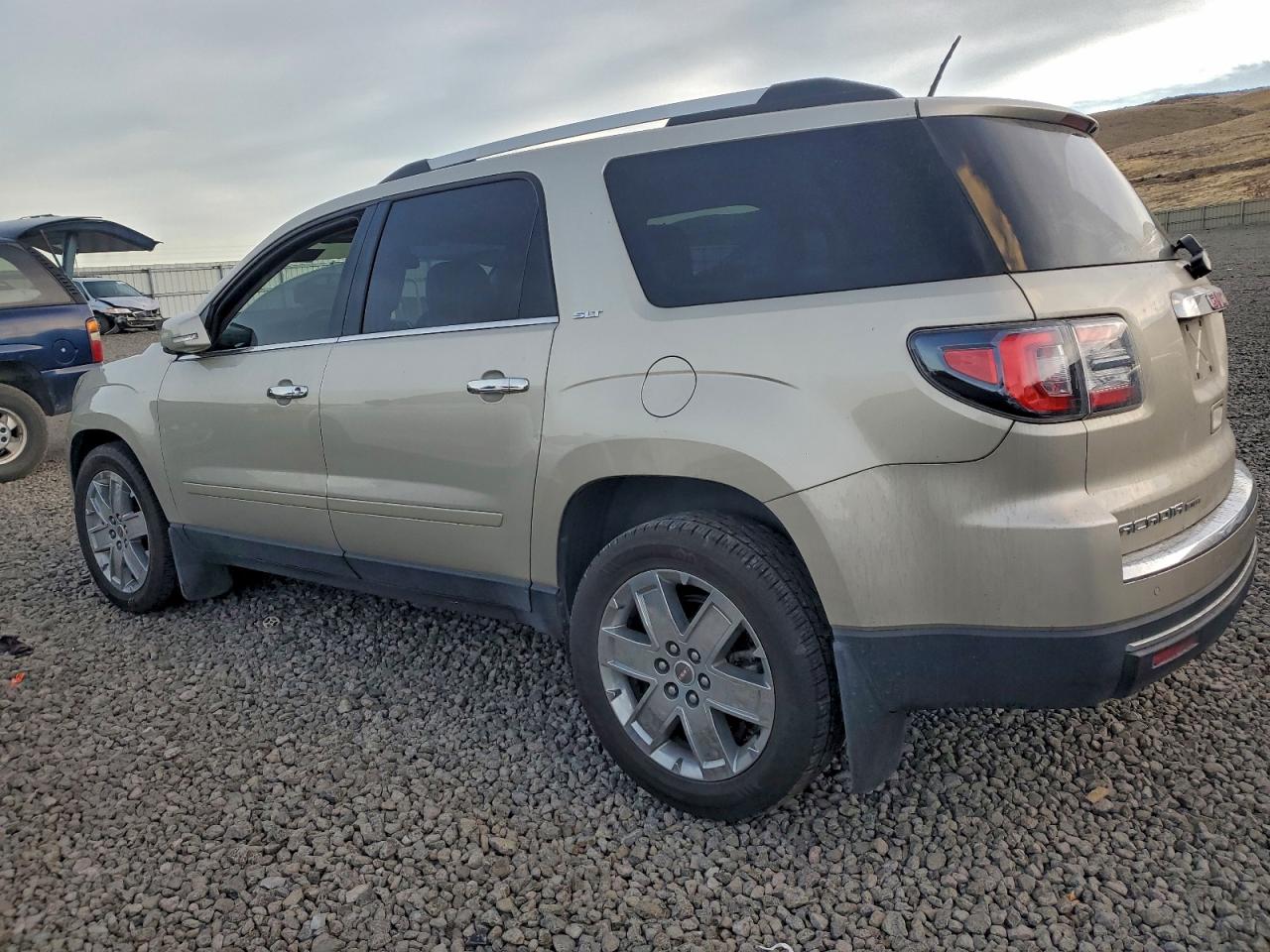 2017 GMC ACADIA LIMITED SLT-2 photo 2
