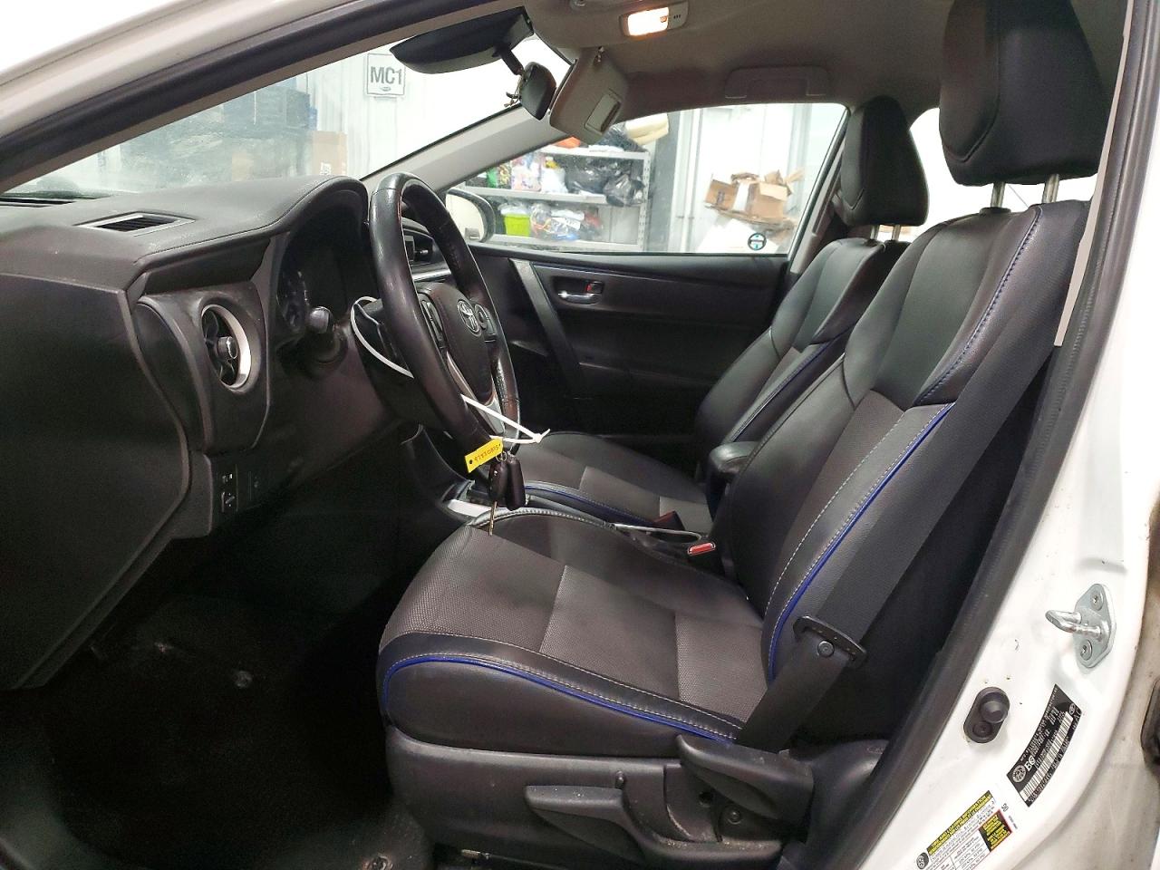 2017 TOYOTA COROLLA L photo 13