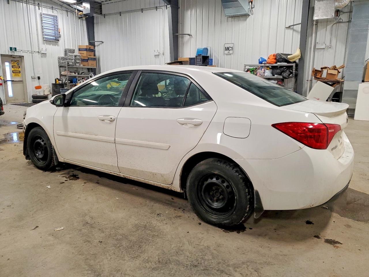 2017 TOYOTA COROLLA L photo 3