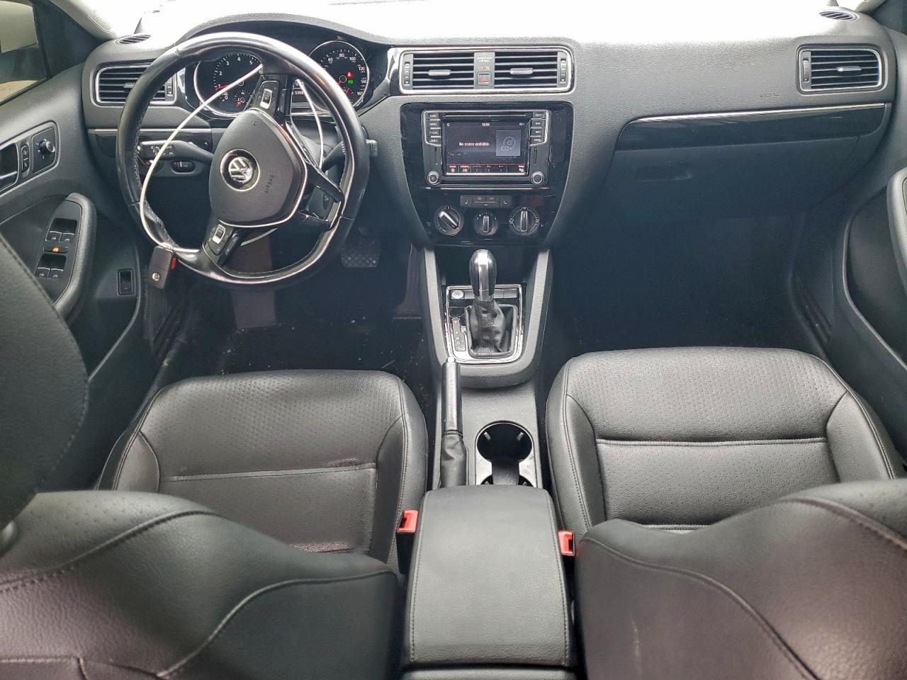 2016 VOLKSWAGEN JETTA SEL photo 8
