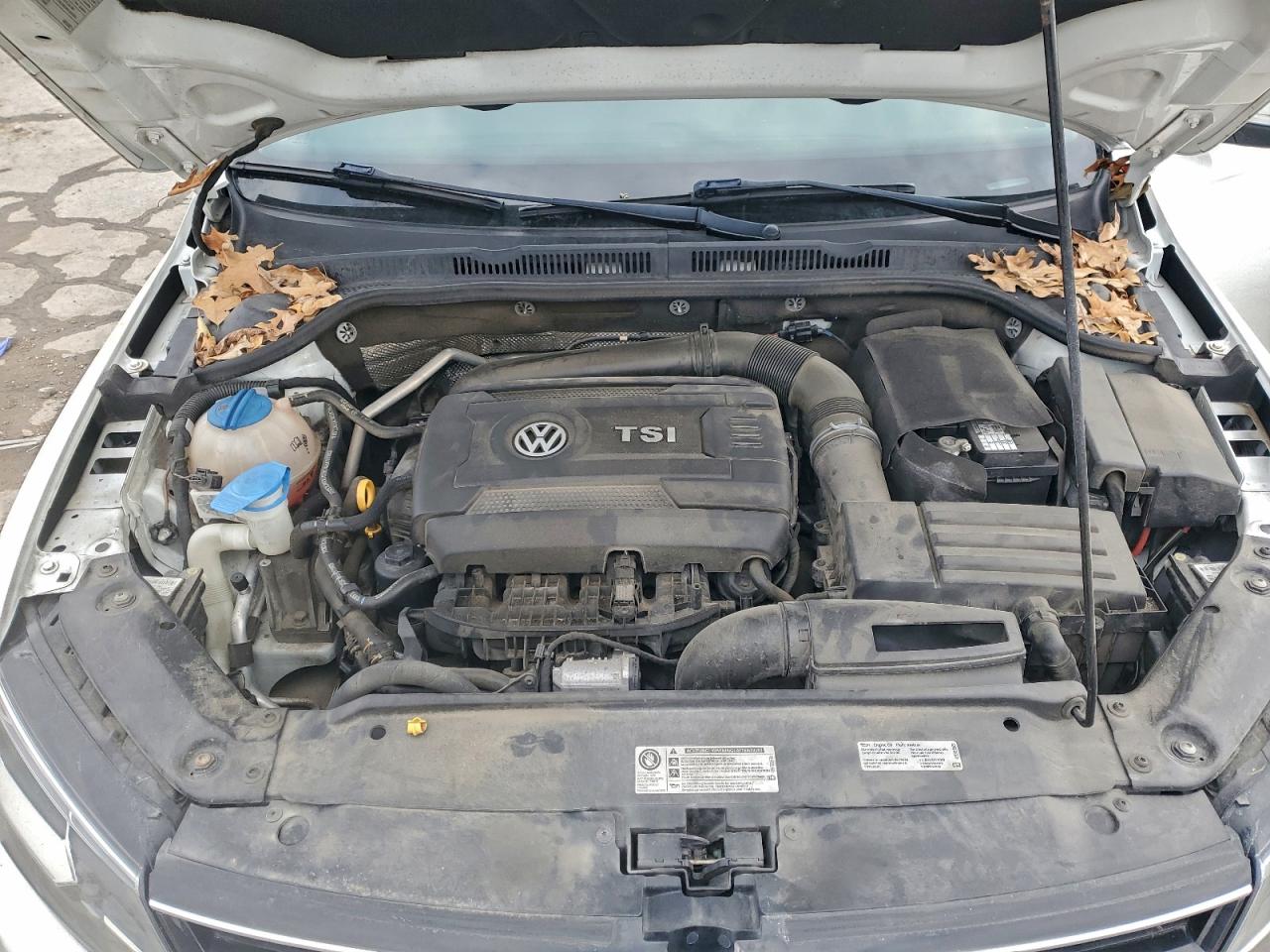 2016 VOLKSWAGEN JETTA SEL photo 11