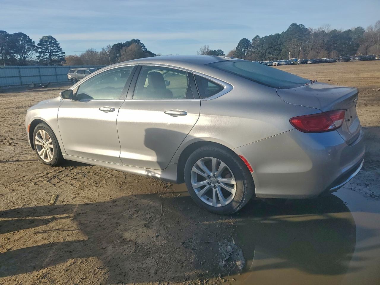 2016 CHRYSLER 200 LIMITED photo 2