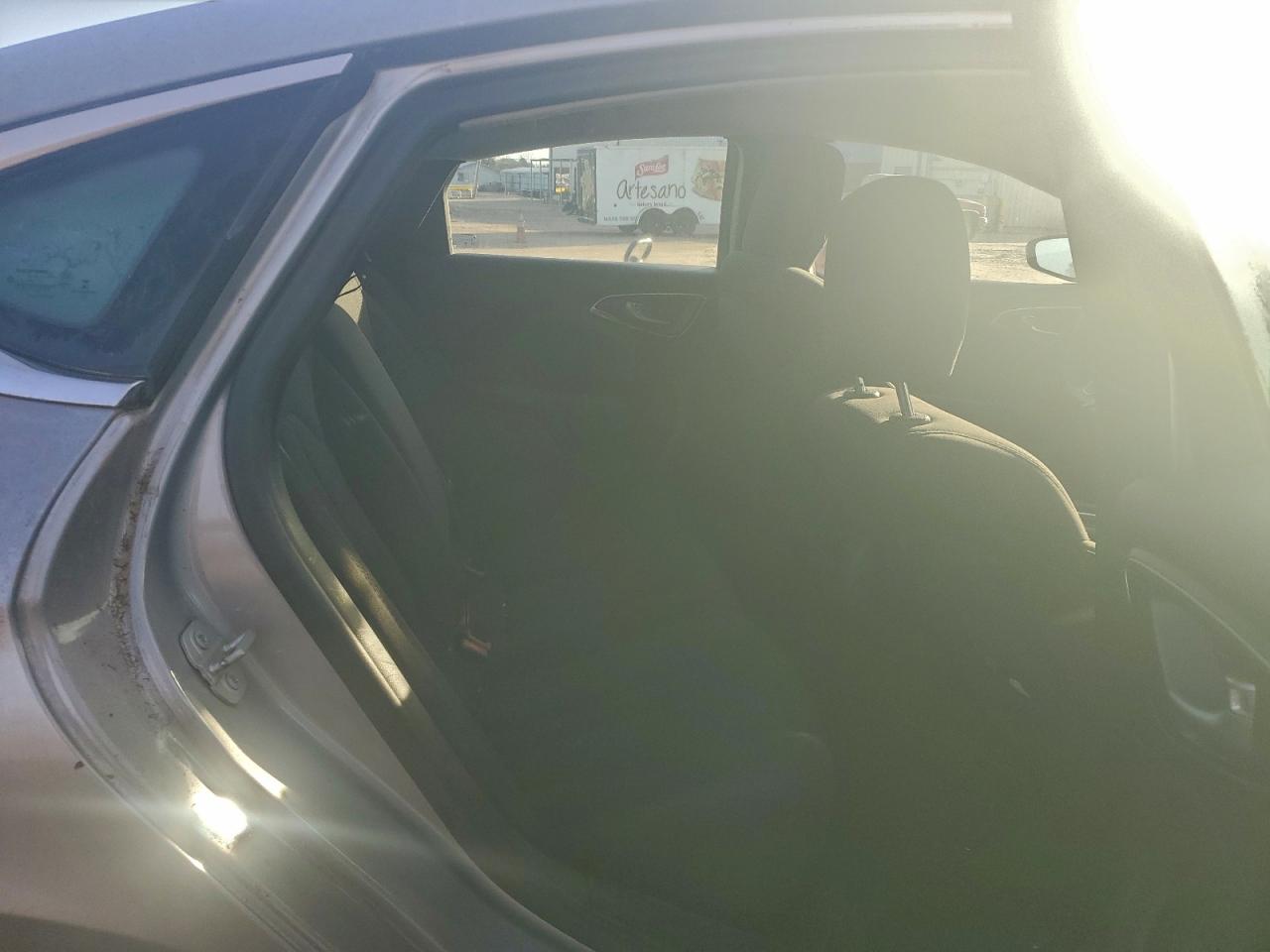 2016 CHRYSLER 200 LIMITED photo 10