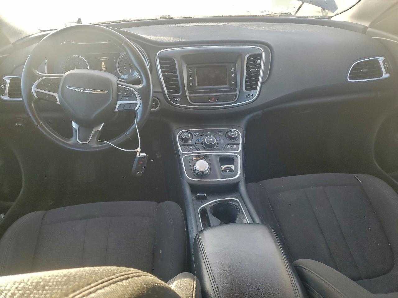2016 CHRYSLER 200 LIMITED photo 8