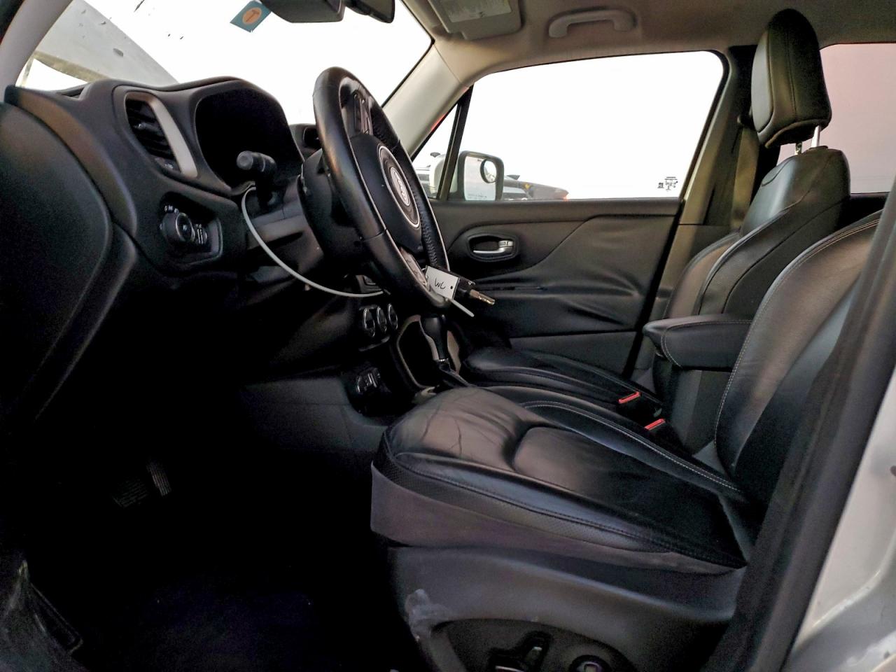 2015 JEEP RENEGADE LIMITED photo 7