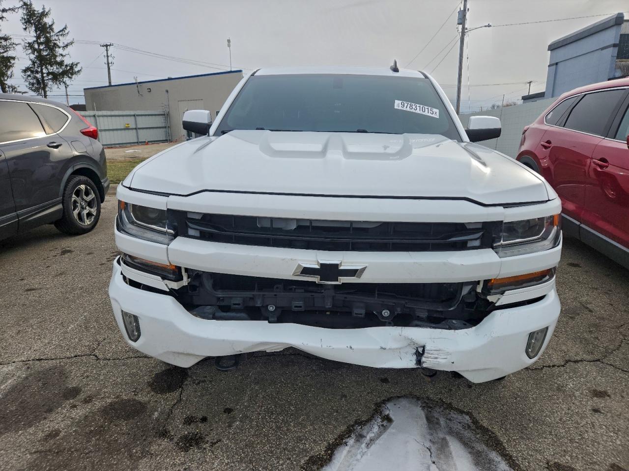 2017 CHEVROLET SILVERADO K1500 LT photo 5