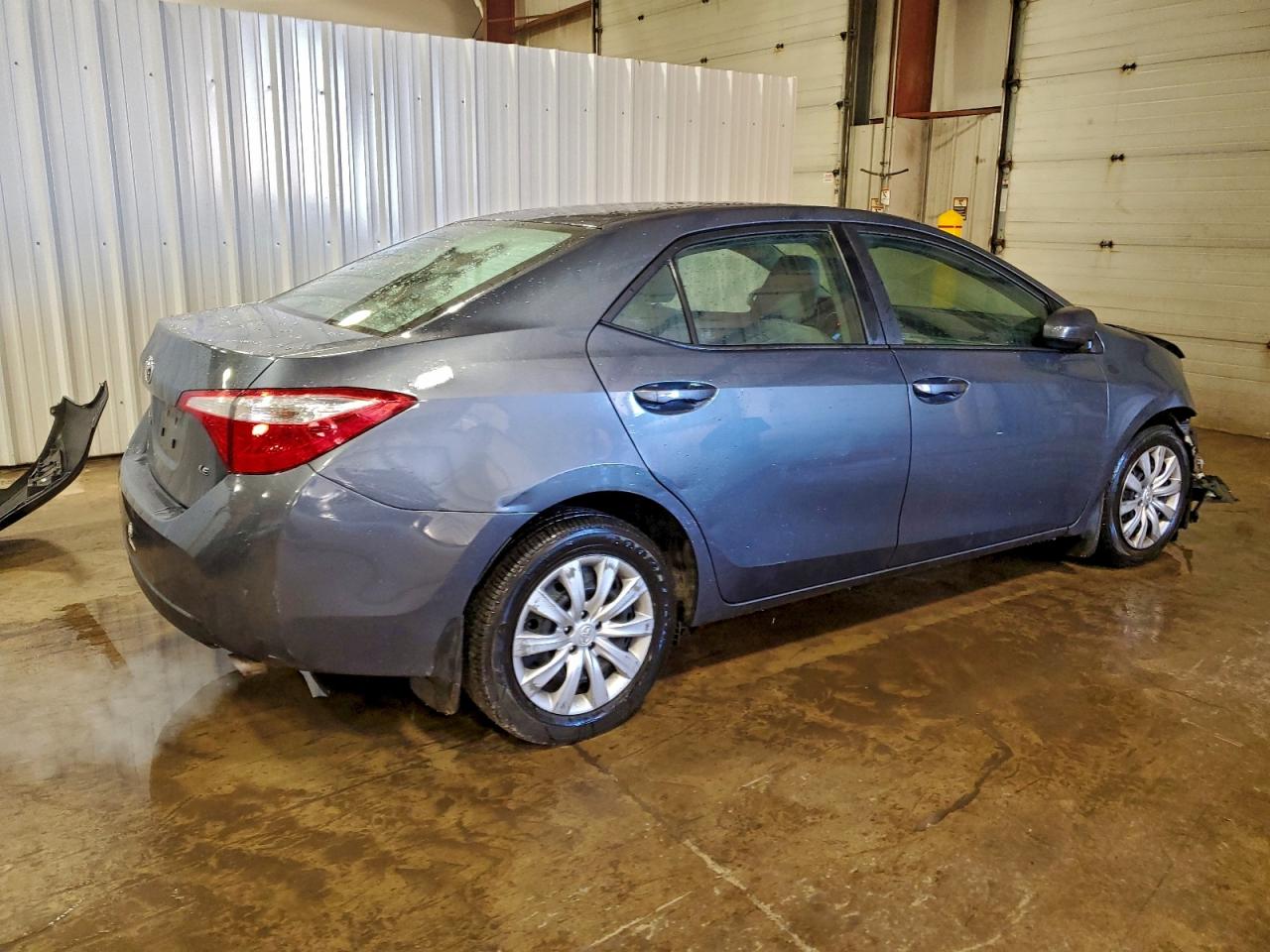 2014 TOYOTA COROLLA L photo 3
